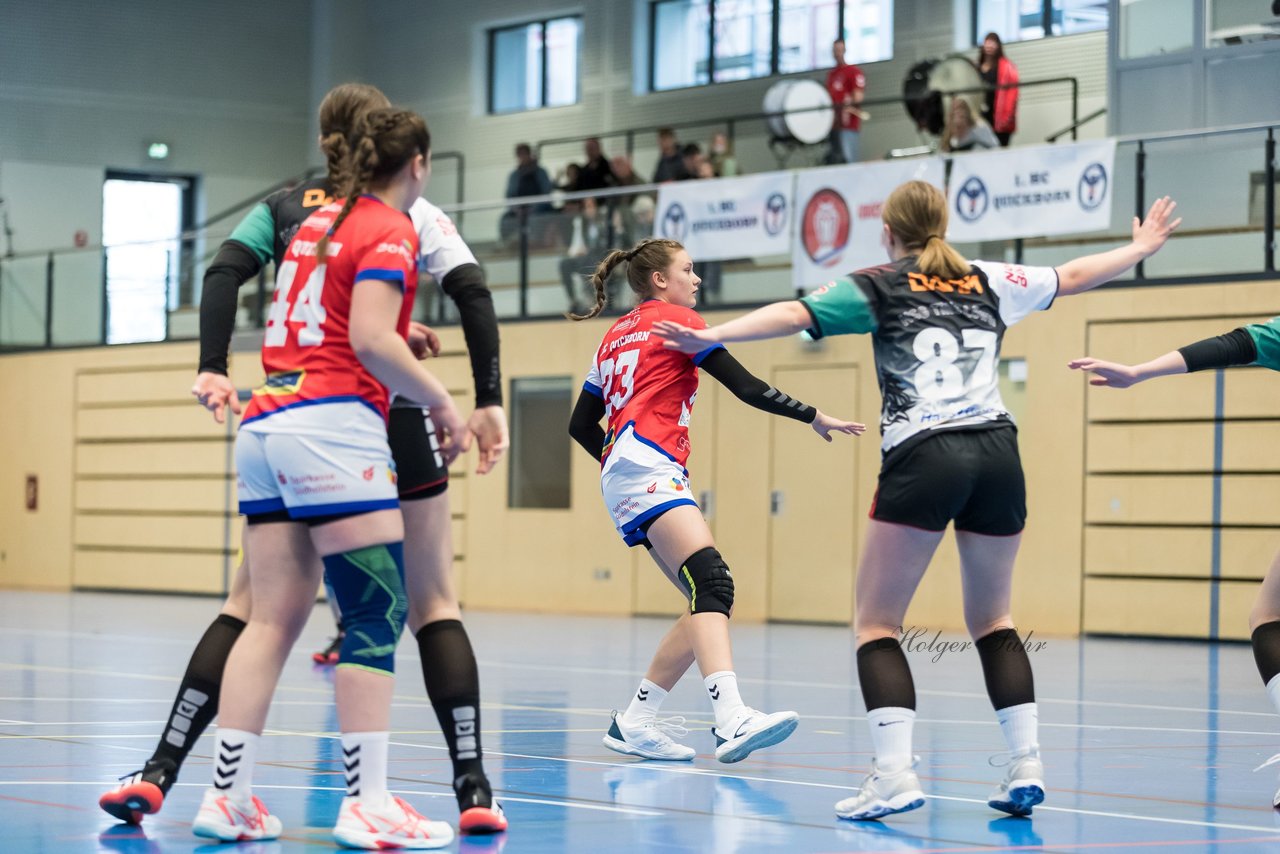 Bild 66 - wBJ HC Quickborn - HSG Tills Loew. : Ergebnis: 19:20